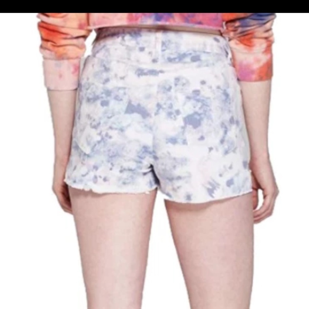 #68 Wild Fable High Rise Tye Dye Raw Hem Shorts in Purple Combo - Picture 2 of 6